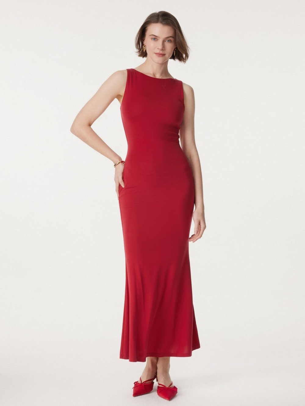 OGL Effortless Boatneck Mermaid Maxi Dress in Red size Medium. New with tag - Picture 2 of 11